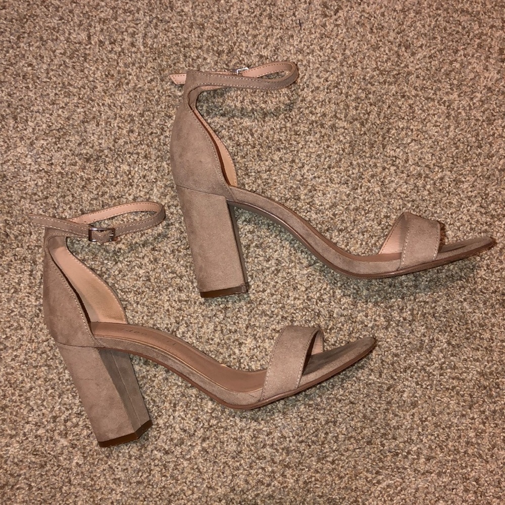 Chunky heels